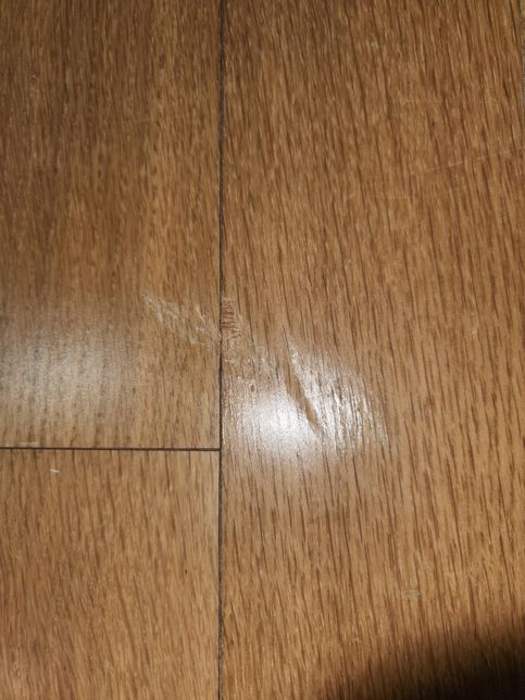 바닥재 보수 할려면 다이소 제품혹은 다른제품 추천해 주세요의 0번 째 이미지