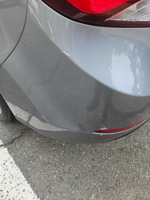 아파트에 주차 했는데 누가 긁고 갔어요의 0번 째 이미지