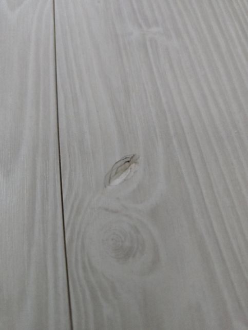 안녕하세요 바닥이 여러군데 많이 찍혔어요의 0번 째 이미지