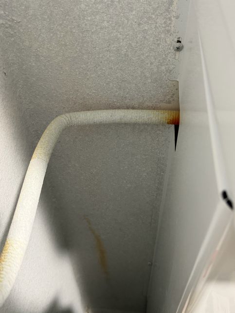 보일러실 벽면 변색 발생 원인이 뭘까요?의 1번 째 이미지