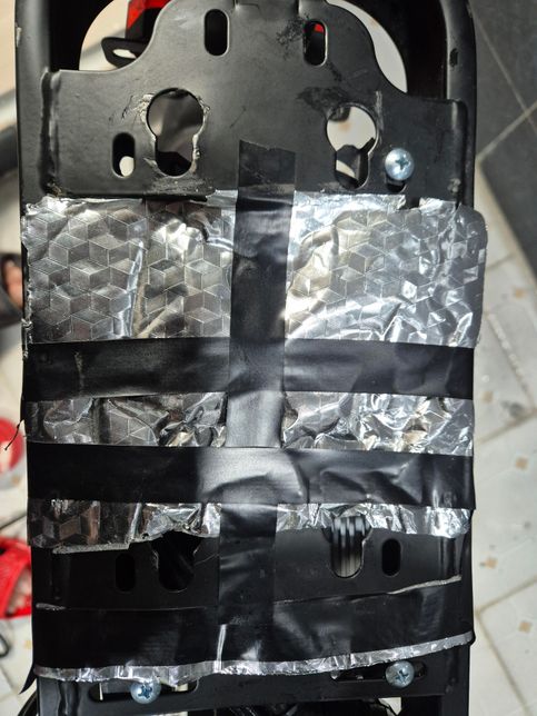 전기 자전거에 배달통을 달려고 하는데 도저히 어떻게 해야 할지 감이 안잡혀요..의 0번 째 이미지