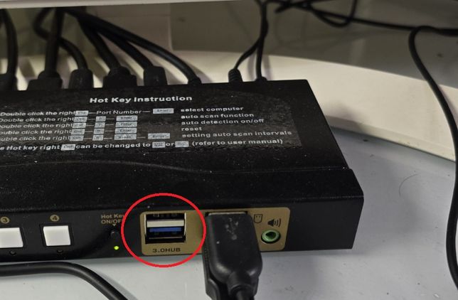KVM스위치에 있는 3-OHUB는 어떻게 사용하는건가요?의 0번 째 이미지