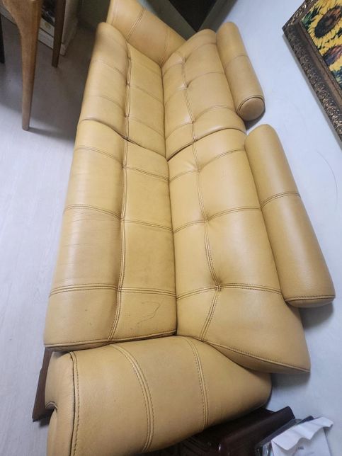 물소가죽 소파를 청소 의뢰 했는데 봐주세요의 1번 째 이미지