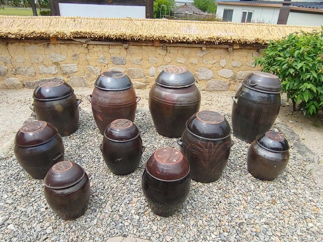 도자기와 옹기는 어떤 점에서 재질이 아주 달라요?의 1번 째 이미지