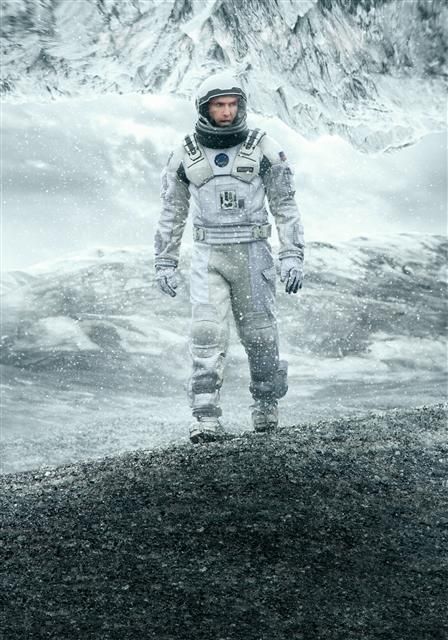 타이타닉과 인터스텔라는 왜 대중에게 호평을 받을 만큼 흥행에 성공한 영화가 되었나요?의 1번 째 이미지