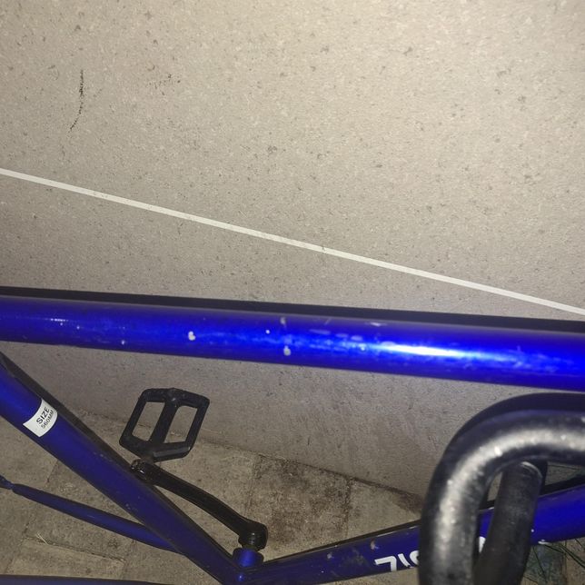 제 가만히 세워진 자전거를 가져가서 부숨의 0번 째 이미지