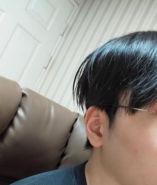 헤어고민] 커트하고나면 항상 뒷머리가 뜹니다 ㅠㅠ 제발 살려주새요의 1번 째 이미지