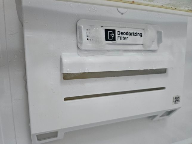 냉장실 냉매나오는 부분이 얼어있고 냉장실이 작동이 잘안되요의 1번 째 이미지