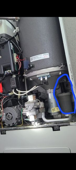 귀뚜라미 콘덴싱 보일러 (P10-26HW) 고장인지 문의 드립니다.의 2번 째 이미지