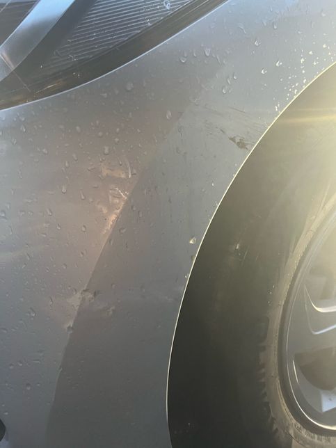 미세한 접촉 사고 발생하였습니다..의 0번 째 이미지