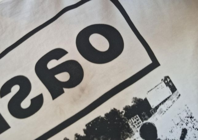 흰옷 프린팅 얼룩 관련 질문드립니다.의 0번 째 이미지