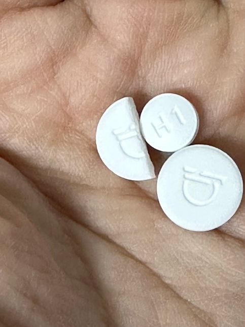 정신과약이랑 비염콧물약 같이 먹어도 될까요?의 1번 째 이미지