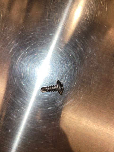 안녕하세요 녹 안생기는 스텐나사인지 알 수 있을까요??의 3번 째 이미지