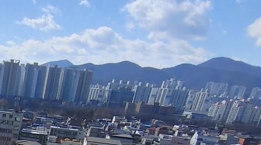 주로 어떤 기업들이 돈에 집착하나요?의 1번 째 이미지