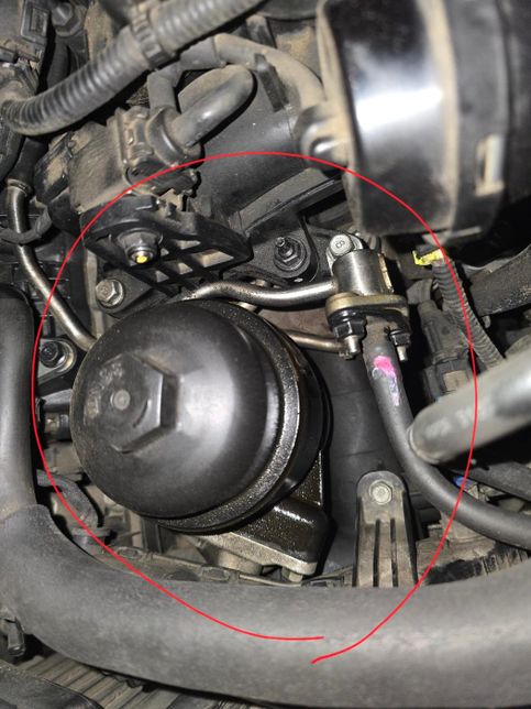 오일캡&오일필터 인거 같으데 오일이 누유 되는거 같는데 맞을까요???의 0번 째 이미지