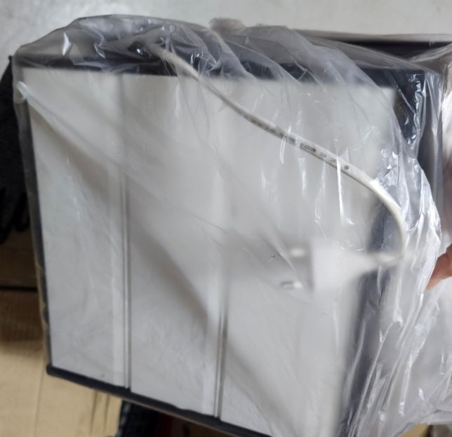 오염된 비닐에서 물건을 안전하게 꺼내는 방법의 0번 째 이미지