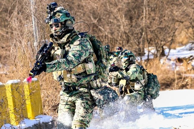 13특수임무여단 장비에 대해서..의 0번 째 이미지