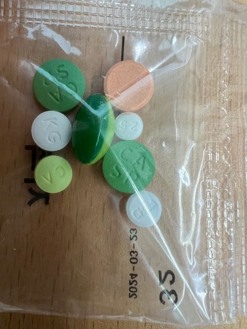 아래 약들중 변비약이 어떤건지 알려주세요의 0번 째 이미지