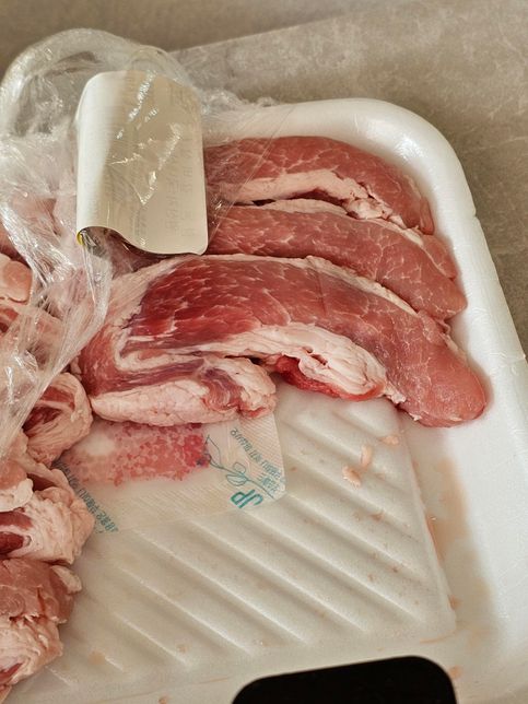 돼지고기 이게 무슨 부위인가요? 알려주세요의 1번 째 이미지