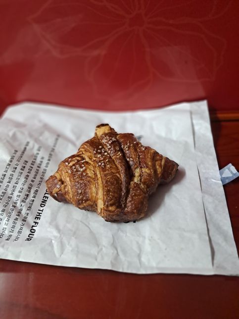 사진속 빵들에 대해 질문을 드려봅니다.의 0번 째 이미지