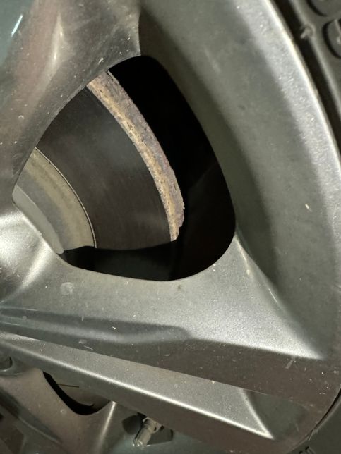 아반떼 ad 4만 킬로 뛰었는데 브레이크 디스크 교체 해야하나요?의 0번 째 이미지