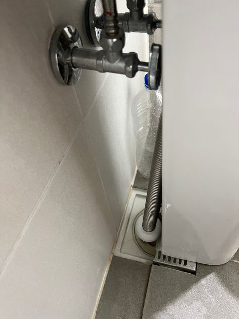 화장실 배수구 청소 관련하여 궁금한 점이 있습니다.의 2번 째 이미지