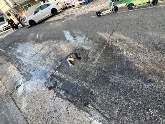 골목길 오토바이 빙판길 미끄러짐사고의 0번 째 이미지