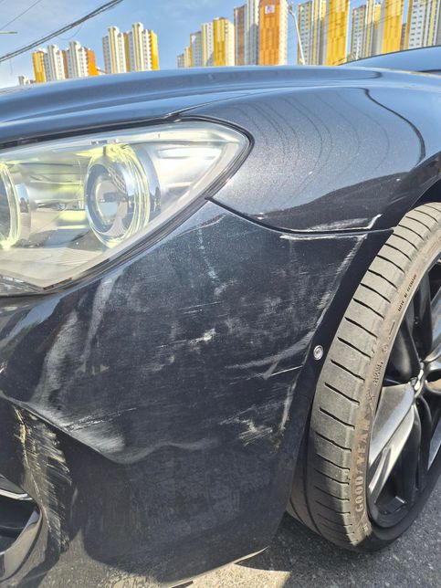 차를박고갔습니다 도와주세요제발요의 0번 째 이미지