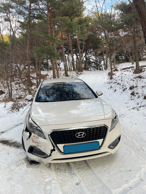 산속에 있는 카페에서 일방으로 표시된 표지판을 따라 들어가다가 눈길에 사고 보상가능한가요?의 0번 째 이미지