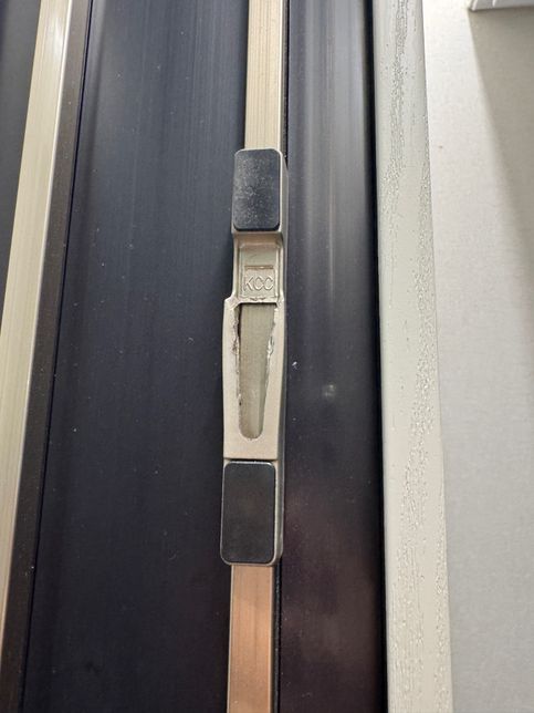 kcc 시스템창호 부품 이름이 궁금해요,,,!의 0번 째 이미지