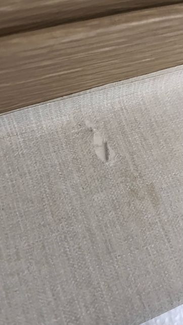 원룸 벽지 손상 관련하여 질문이 있습니다.의 0번 째 이미지