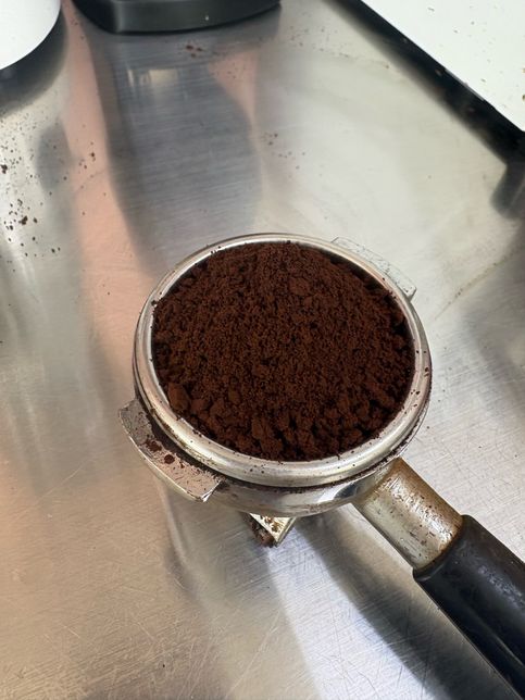 원두가 뭉쳐서 갈려요..뭐가 문제인가요?의 0번 째 이미지