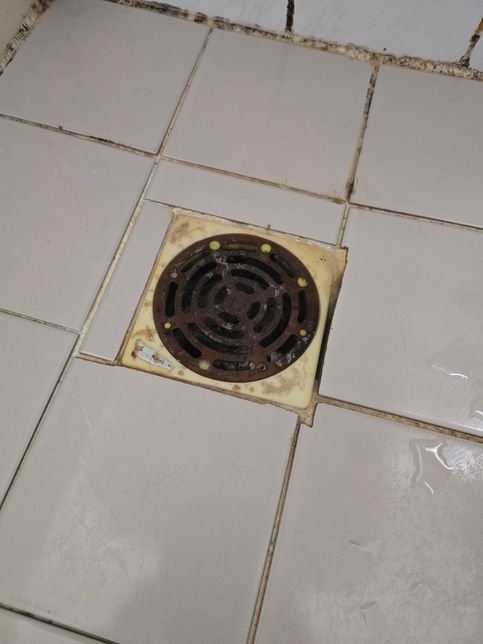 30년된 구축 아파트 화장실입니다.의 0번 째 이미지