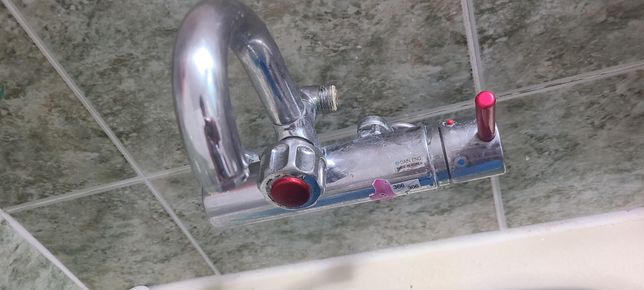 욕실 샤워기 물나오는거 바꿔야하나요?의 0번 째 이미지