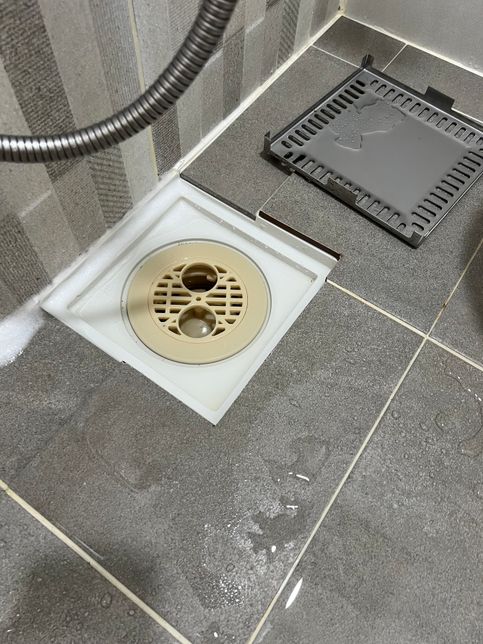 화장실 배수구 청소 관련하여 궁금한 점이 있습니다.의 3번 째 이미지