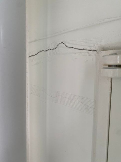 아파트 베란다 크랙 보수 관련 문의사항(긴급문의))의 0번 째 이미지