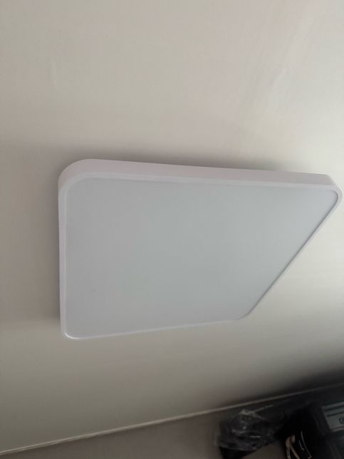 이거 형광등커버 분리 어떻게하는건지 아시는분있을까요!!의 0번 째 이미지