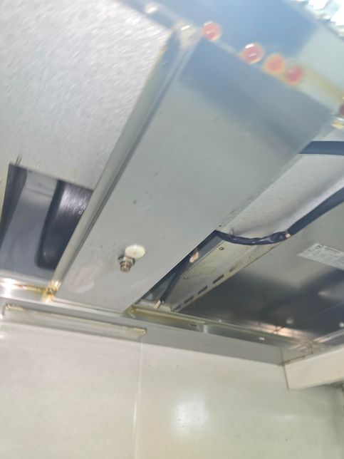 주방 환풍구 중앙부분 분리해서 청소 가능한가요?의 2번 째 이미지