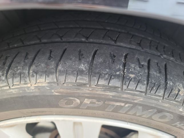 타이어 교체할 때가 된 정도의 마모인가요?의 1번 째 이미지