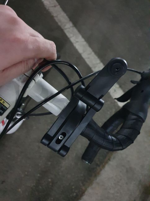 자전거를 샀는데 달려있는 게 뭔지 모르겠어요.의 0번 째 이미지