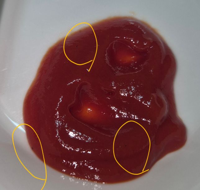 토마토케첩에서이런검은점이 나왔는데 이게뭘까요?의 0번 째 이미지
