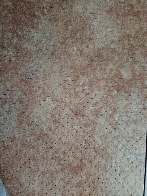 바닥이 미끄럼방지 얼룩 지우는 방법이 있을까요?의 0번 째 이미지