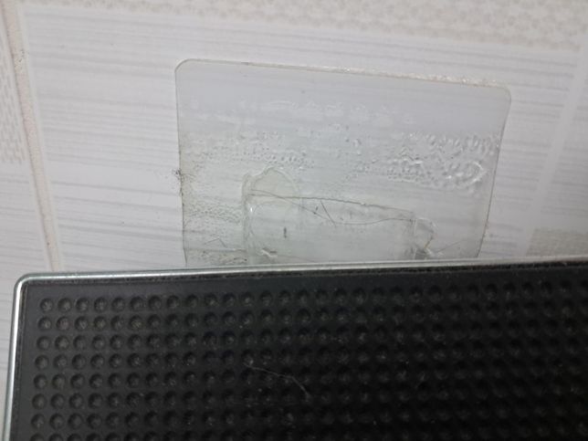 화장지걸이인데요 좀떨어졌는데 하얀패드를뭐라고하는지..아시는분계신가요의 0번 째 이미지