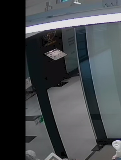 아이가 가게 앞 메뉴판 모서리에 부딪혀서 이마를 꼬맸는데 상대측 보험사에선 가게의 책임이 없대요의 0번 째 이미지