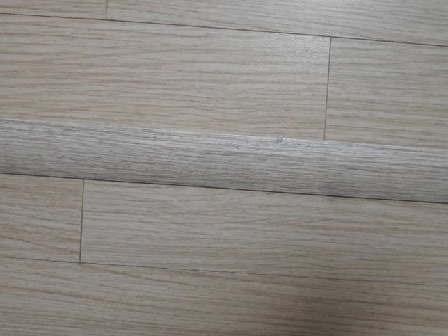 방문 밑에 뽈록 튀어나온거 이것을 무엇이라고 하나요??의 0번 째 이미지