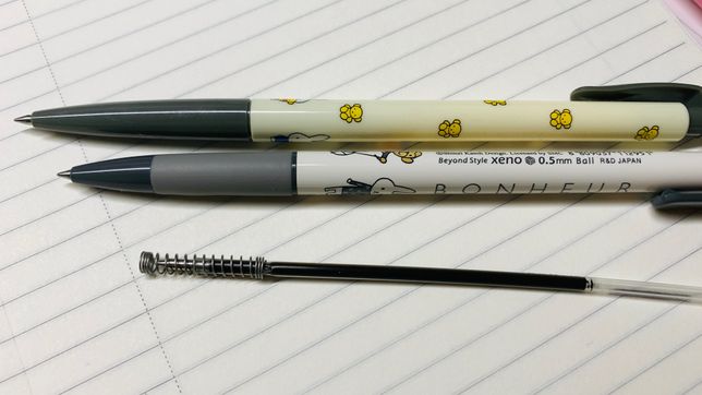 오래된 볼펜이 안나오는데 나오게 하는 방법이 뭐가 있나요?의 0번 째 이미지