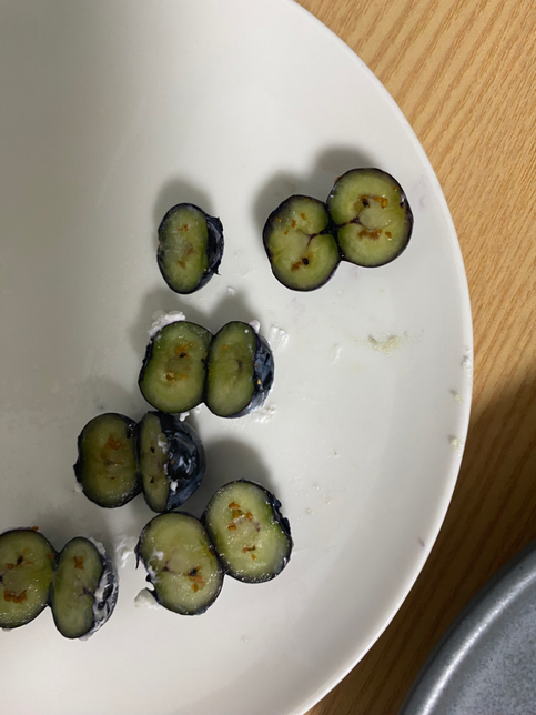 사진상 블루베리 상한건가요??의 0번 째 이미지