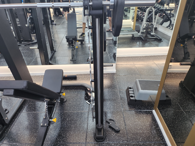 헬스장 거울파손-손해 배상 어떻게 해야될까요?의 3번 째 이미지