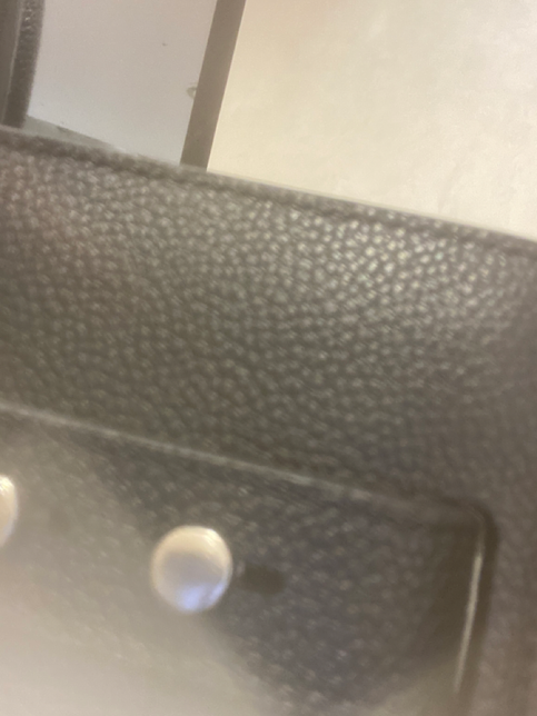 생로랑 파리 가방 정가품 유무 확인 부탁드립니다!의 2번 째 이미지