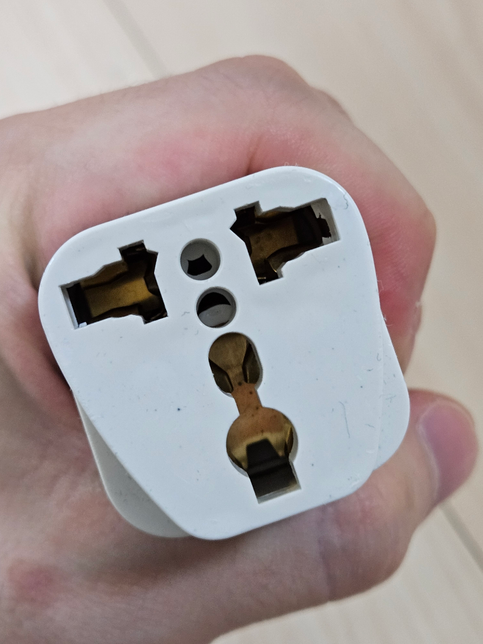 EU 플러그가 달린 제품을 샀는데 변환기를 쓰면 되나요?의 2번 째 이미지